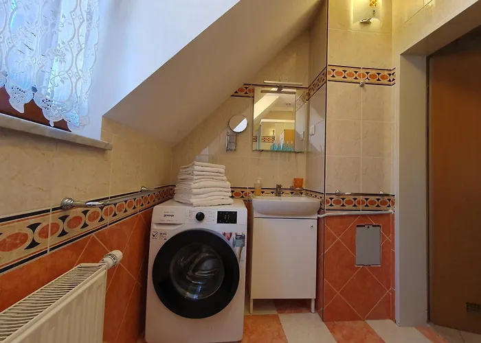 Spacious 2-bedroom Zabjak With Ac Tour As *