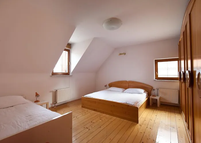 Spacious 2-bedroom Zabjak With Ac Tour As *