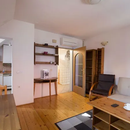 Spacious 2-bedroom Zabjak With Ac Tour As